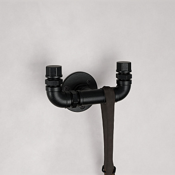 Крючок настенный двойной в стиле Лофт Larvij, 165x110x69 мм, черный, PIPE27BL